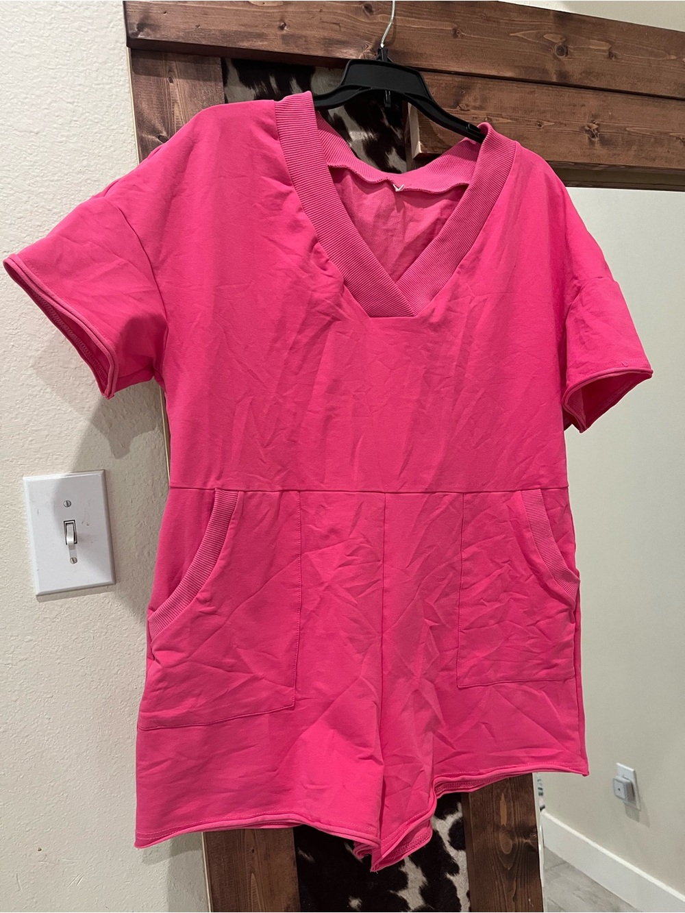 Women's V-Neck Short Sleeve Hot Pink Romper Top